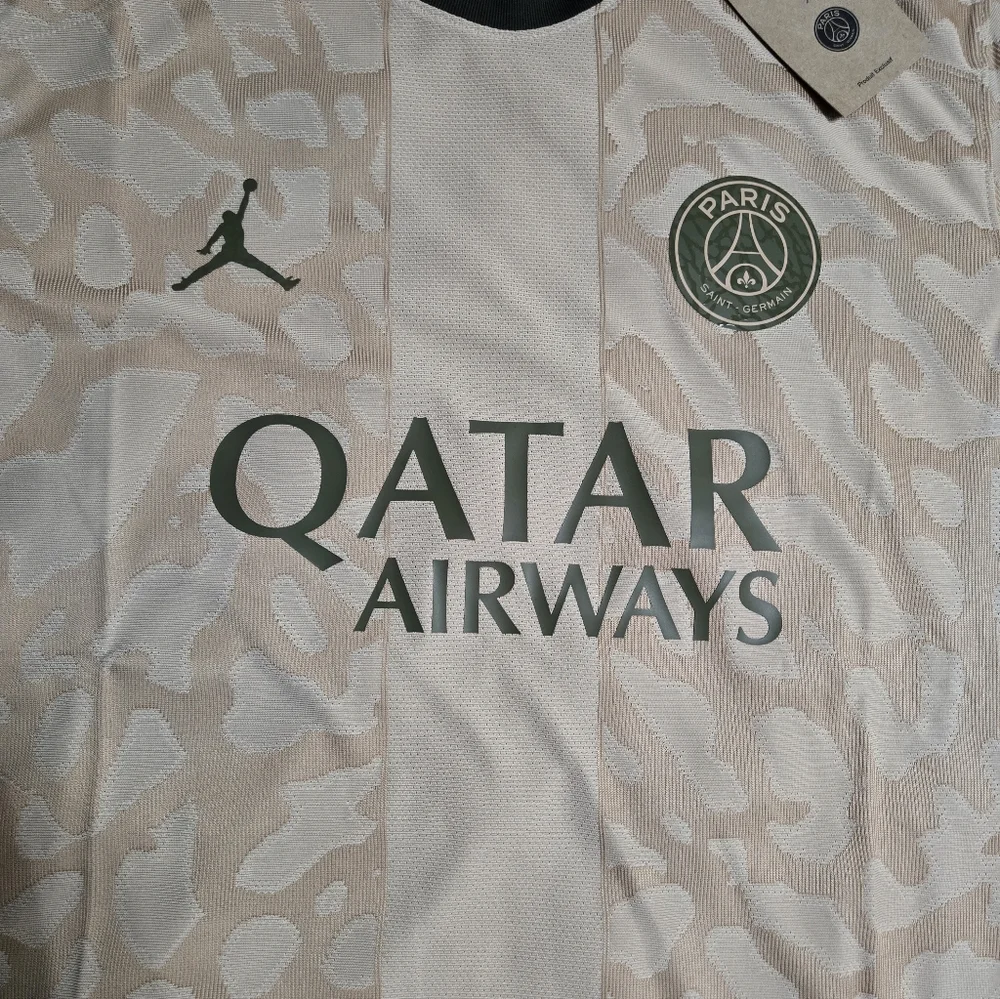 Nike PSG x Jordan 2024 Soccer Jersey  Men's Sz Large $170 FD6503-201
